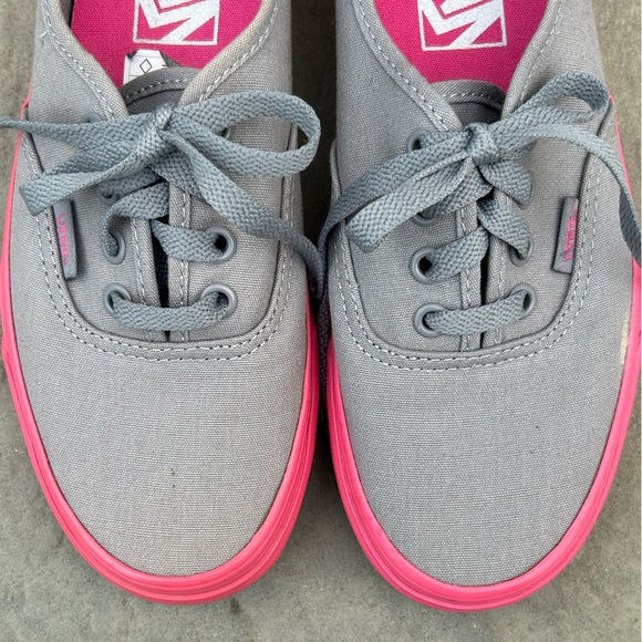 Vans pop outsole sneakers🩷🩶 - Picture 11 of 12